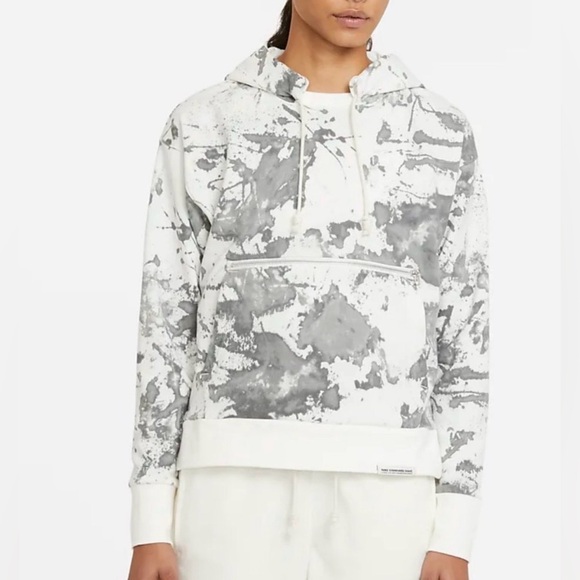 Nike Tops - Nike Standard Issue Women's Hoodie Small